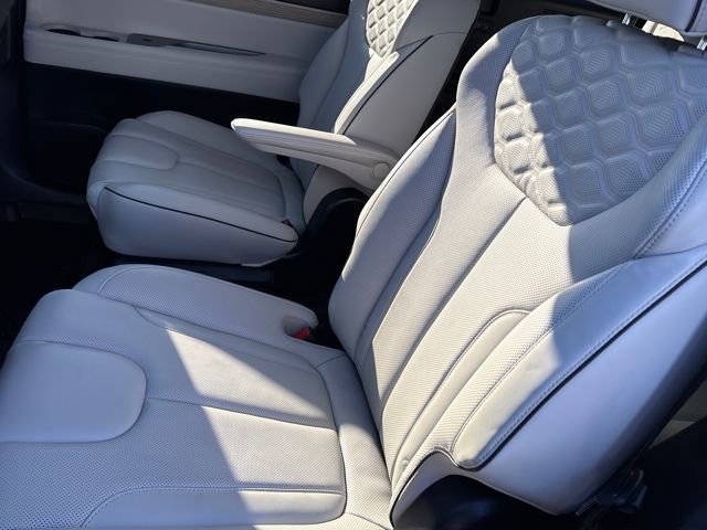 Used 2022 Hyundai Palisade Limited w/ Cargo Package image 10