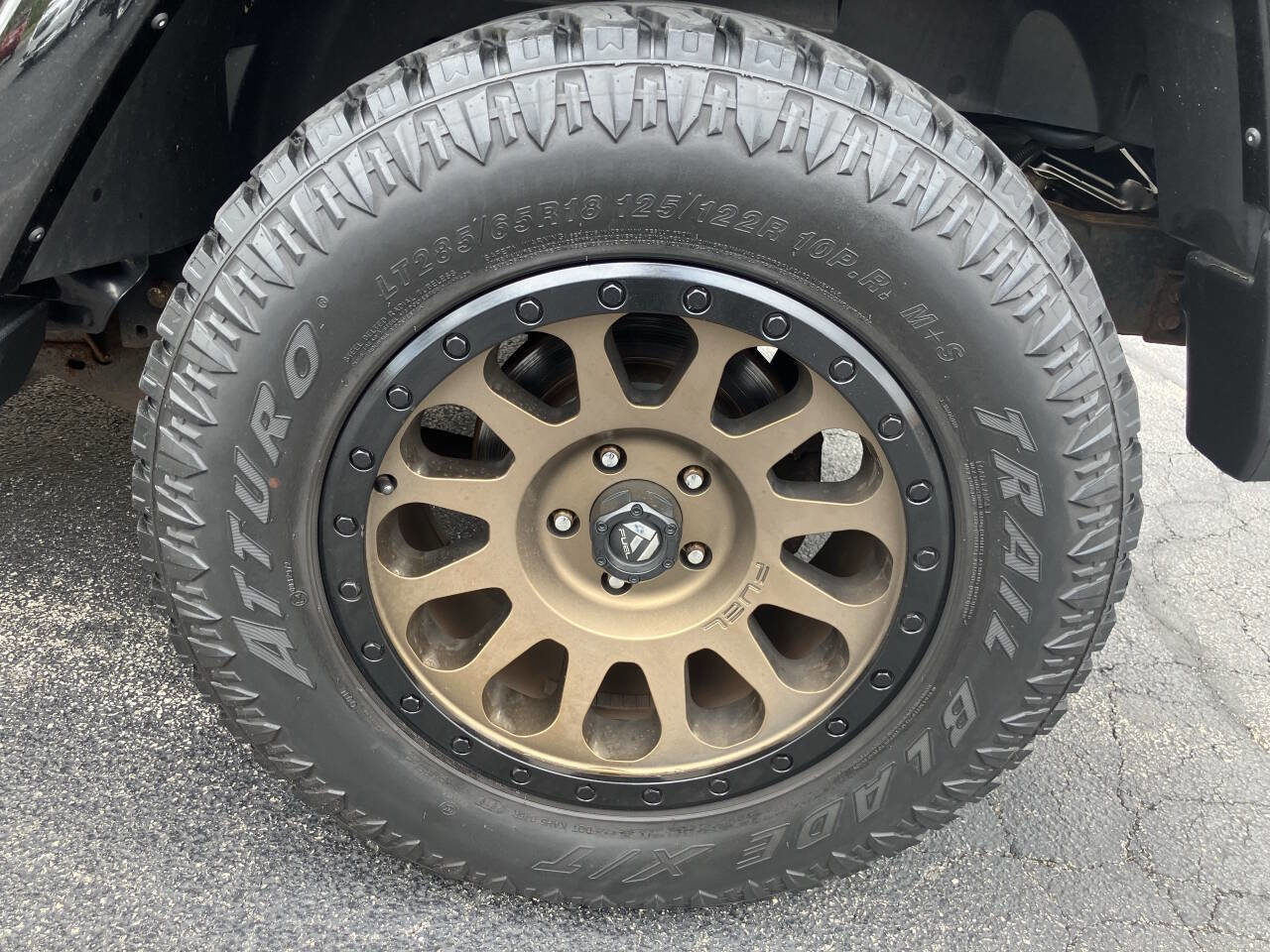 Used 2014 Jeep Wrangler Unlimited Sahara AWD/4WD image 35