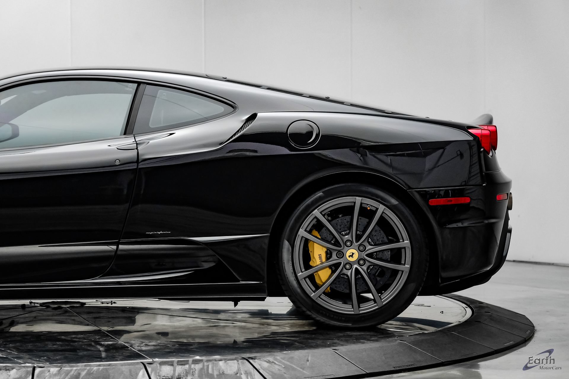 Used 2008 Ferrari F430 Scuderia RWD image 11