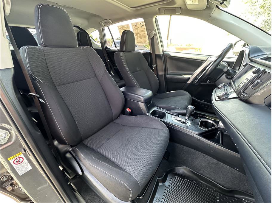 Used 2017 Toyota RAV4 XLE w/ Convenience Package AWD/4WD image 15