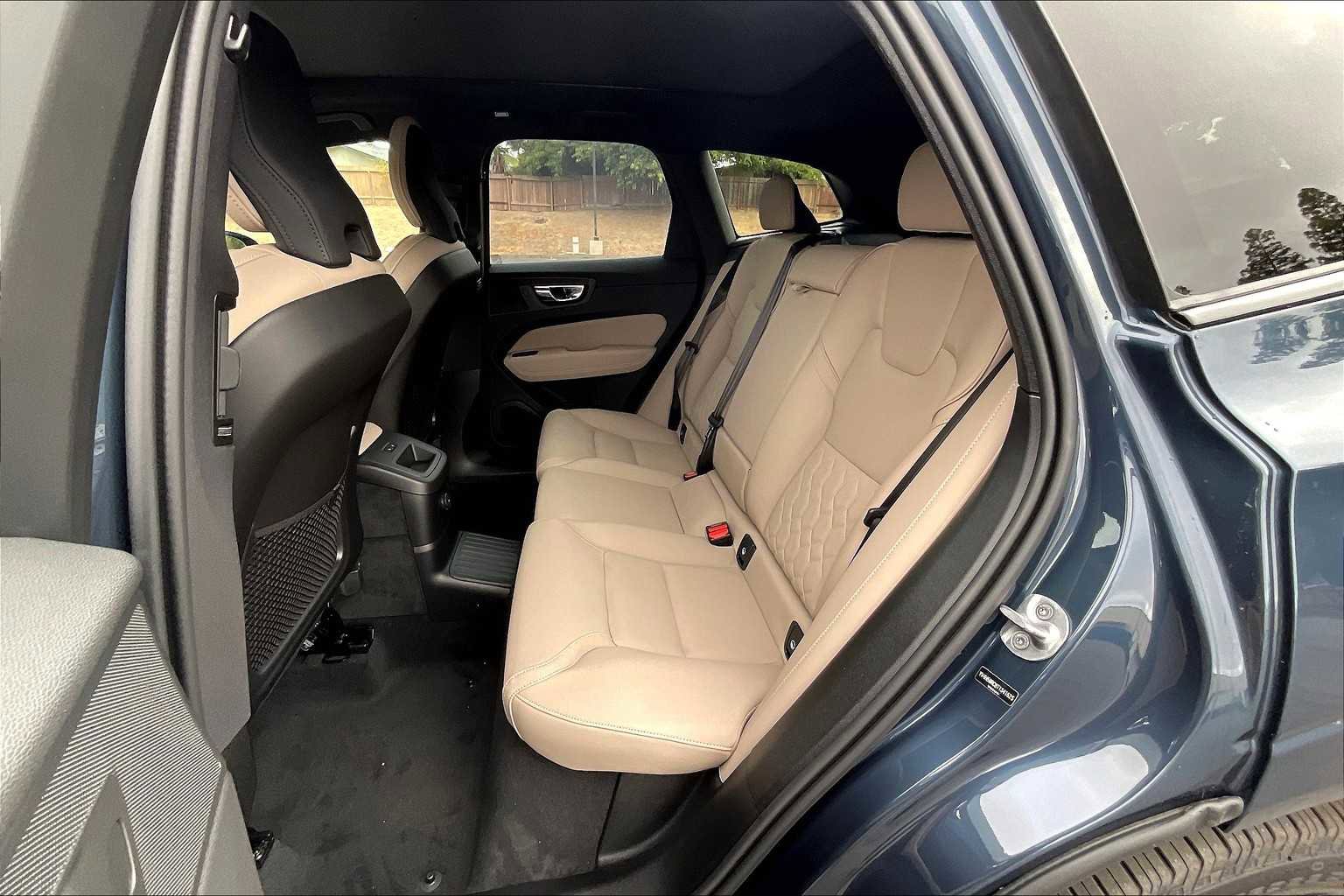 New 2026 Volvo XC60 T8 Plus w/ Protection Package Premier image 12