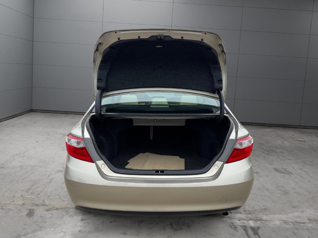Certified 2017 Toyota Camry LE FWD image 19