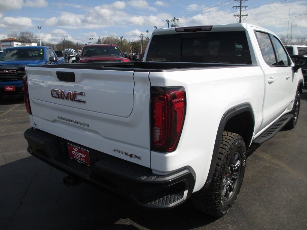 Used 2024 GMC Sierra 1500 AT4X image 6