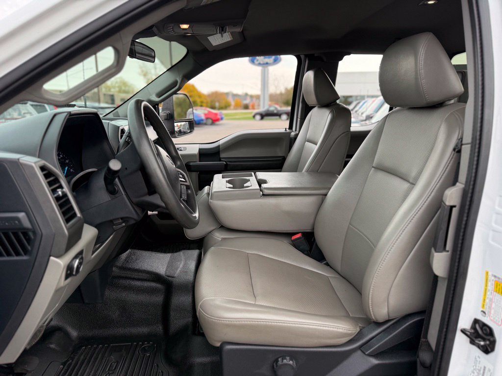 Used 2022 Ford F250 XL w/ Power Equipment Group AWD/4WD image 9