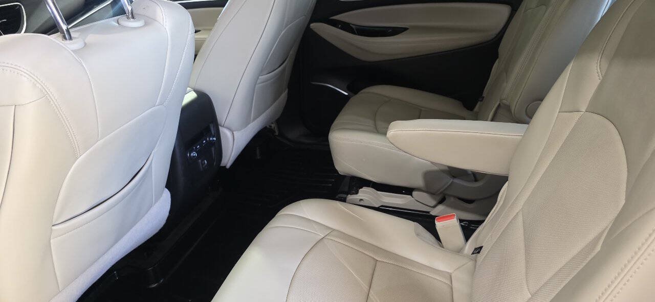 Used 2019 Buick Enclave Essence AWD/4WD image 11