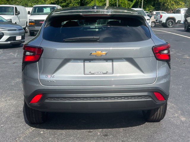 New 2026 Chevrolet Trax LS w/ LS Convenience Package FWD image 20
