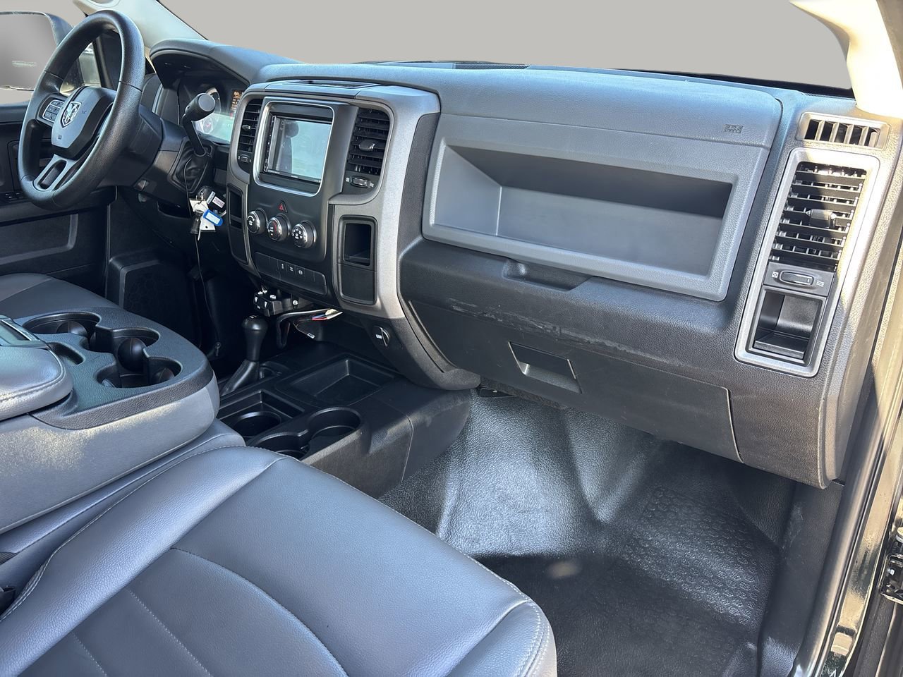 Used 2016 RAM 3500 Tradesman w/ Cold Weather Group image 13