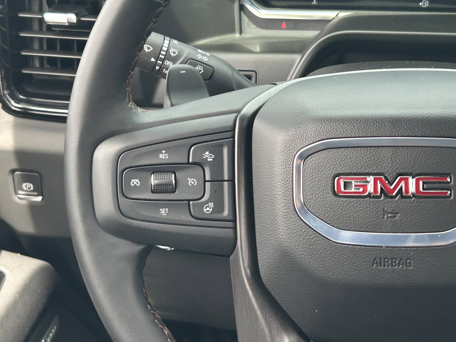Certified 2025 GMC Sierra 1500 AT4 AWD/4WD image 23