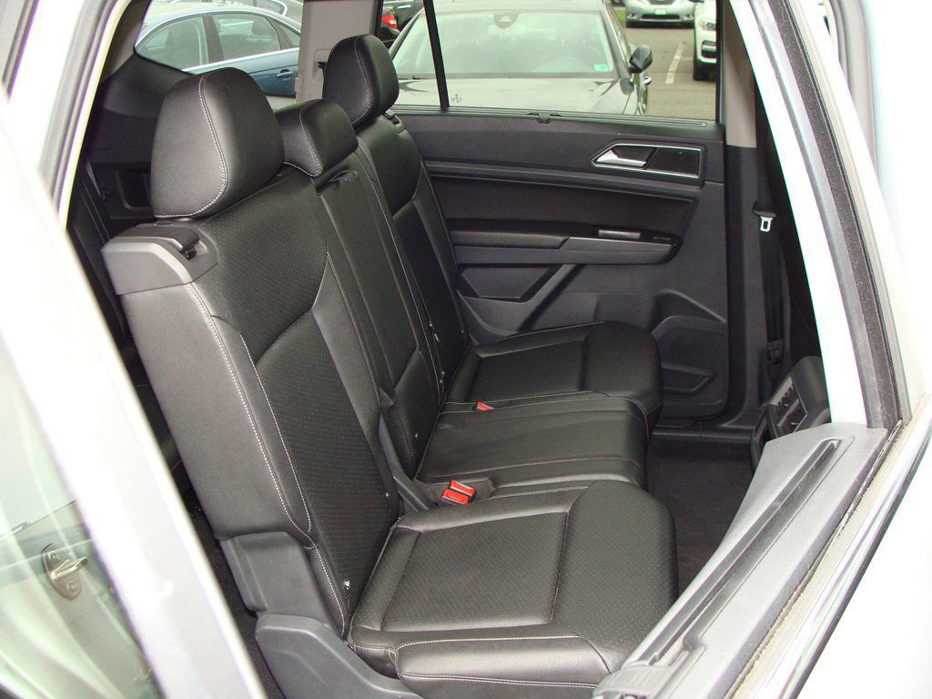 Used 2018 Volkswagen Atlas SE image 12