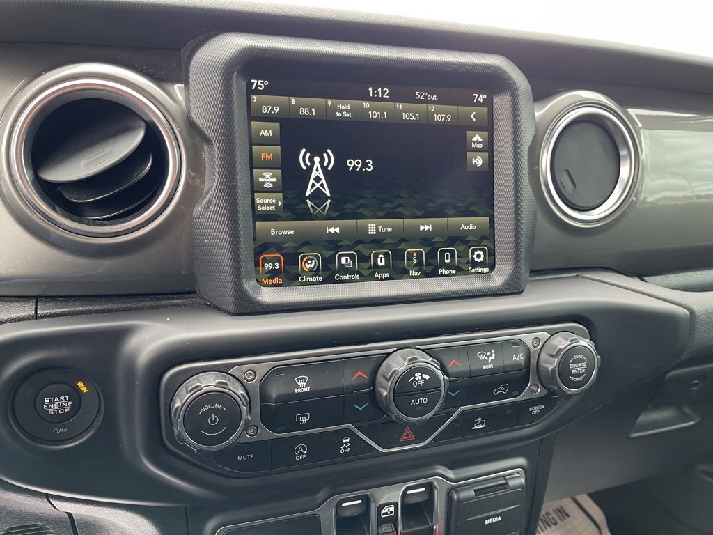 Used 2023 Jeep Gladiator Overland image 21