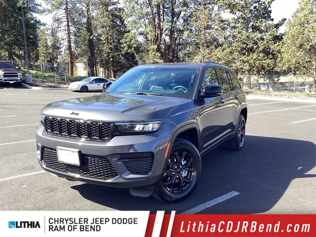 Used 2024 Jeep Grand Cherokee Altitude