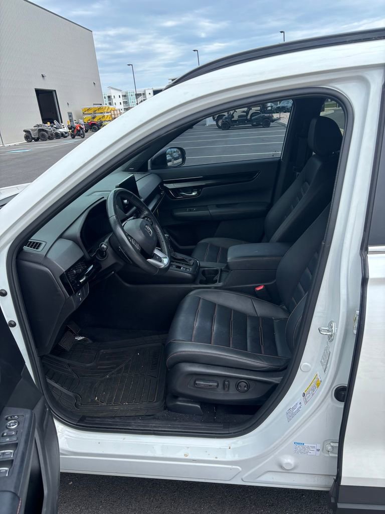 Used 2023 Honda CR-V Sport Touring image 8