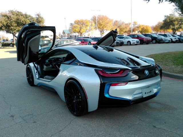 Used 2015 BMW i8 image 16