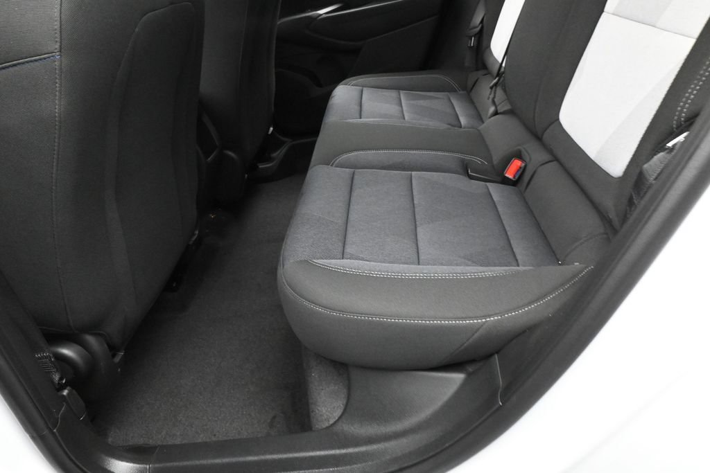 Used 2025 Chevrolet Trax LS FWD image 28