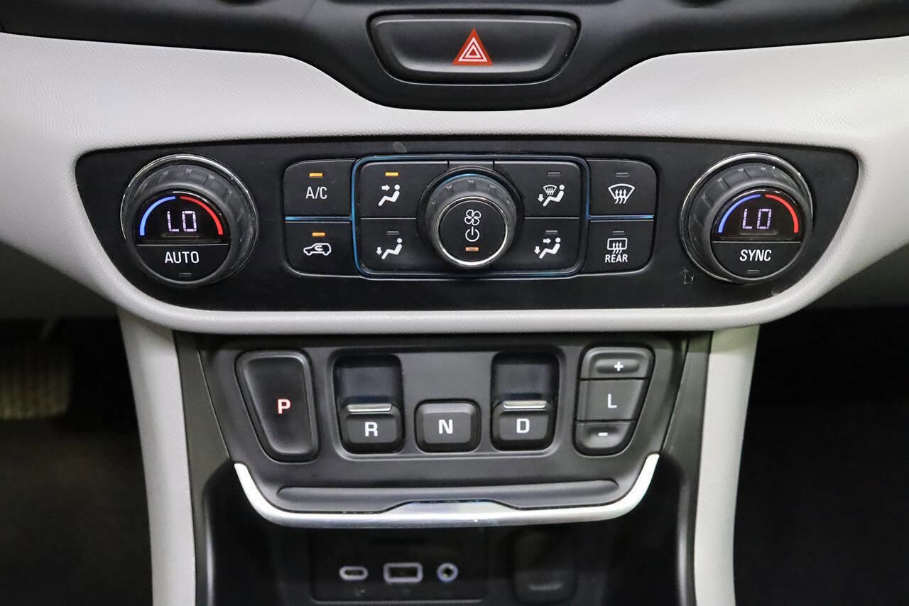 Used 2019 GMC Terrain SLT w/ Preferred Package image 18