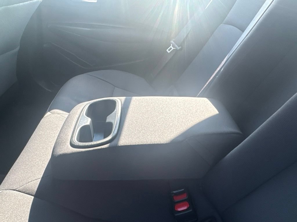 Used 2021 Toyota Corolla LE FWD image 26