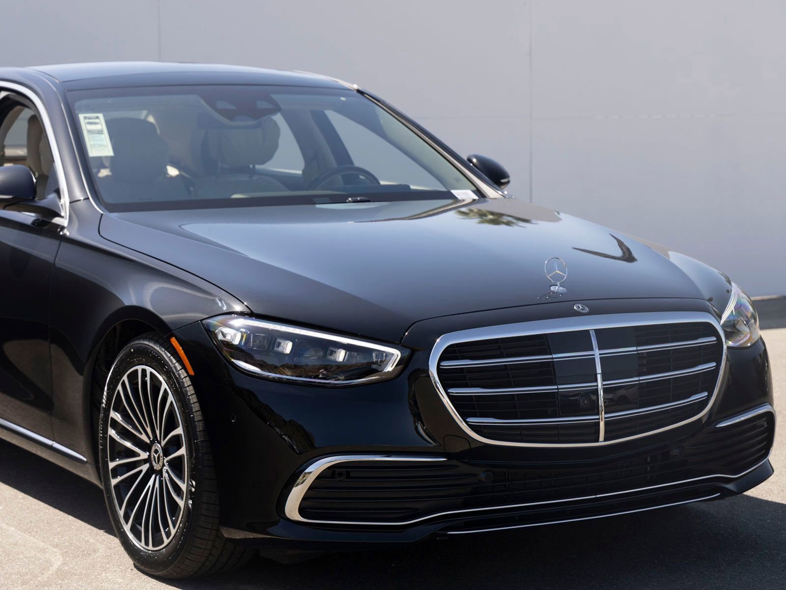 New 2026 Mercedes-Benz S 580e 4MATIC Sedan video 3