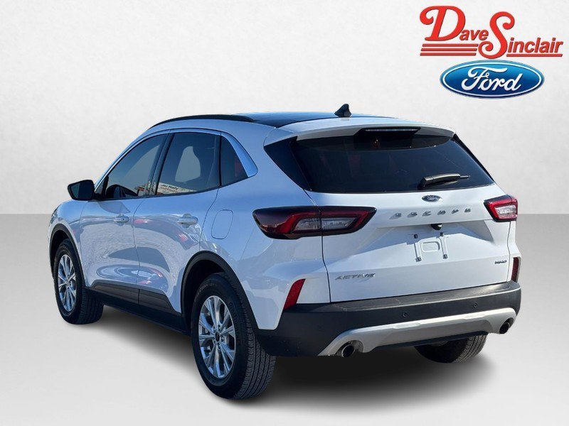 Used 2024 Ford Escape Active w/ Tech Pack #1 AWD/4WD image 9