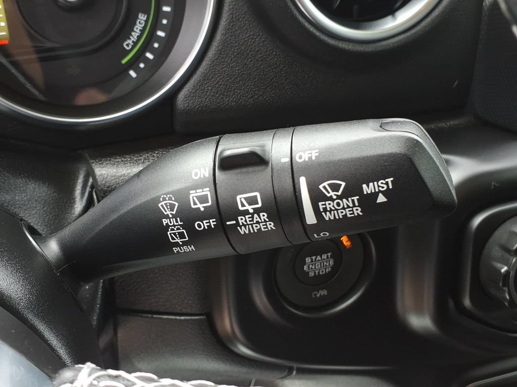 Used 2022 Jeep Wrangler Unlimited Sahara w/ Cold Weather Group AWD/4WD image 23