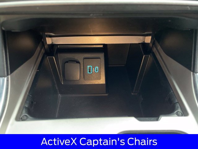 Used 2020 Ford Explorer XLT w/ Equipment Group 202A AWD/4WD image 35
