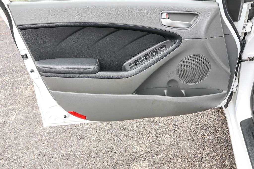 Used 2017 Kia Forte LX w/ LX Popular Package image 25