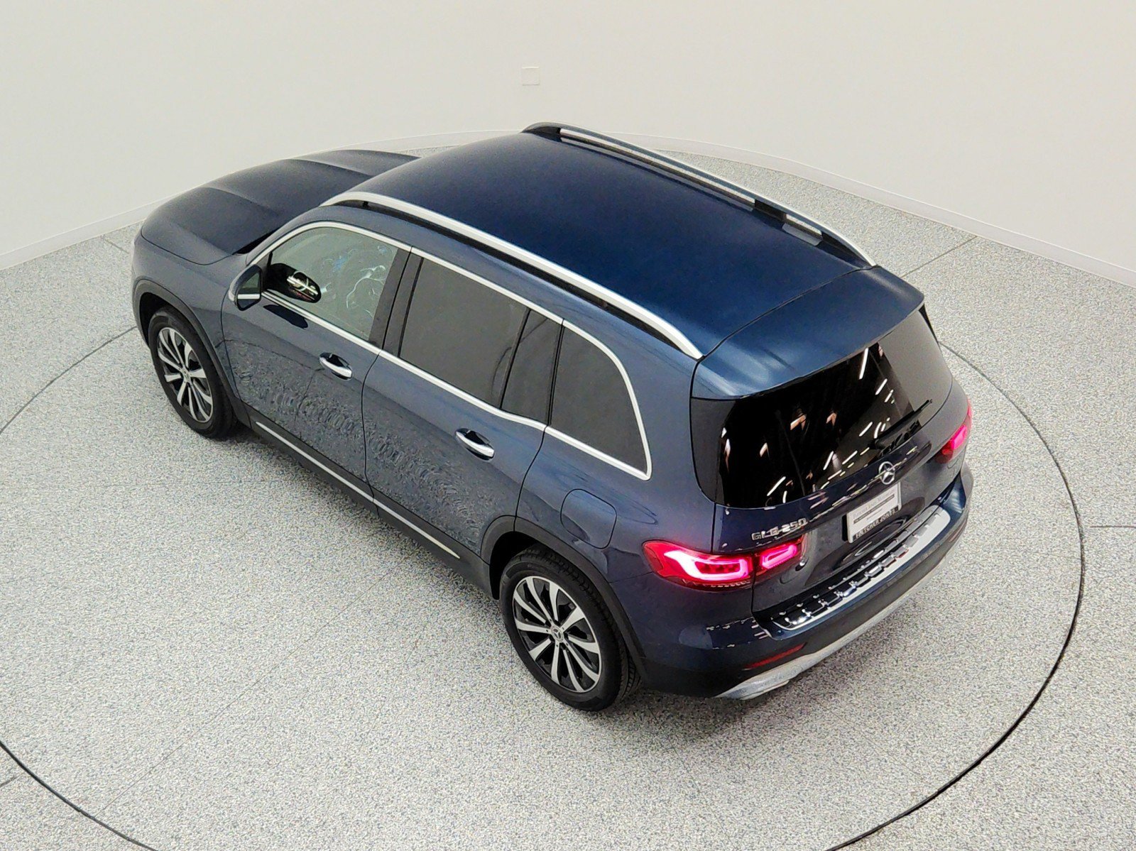 Used 2022 Mercedes-Benz GLB 250 image 28