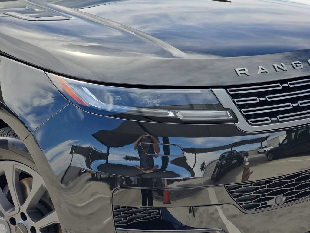 New 2026 Land Rover Range Rover Sport SE AWD/4WD image 33