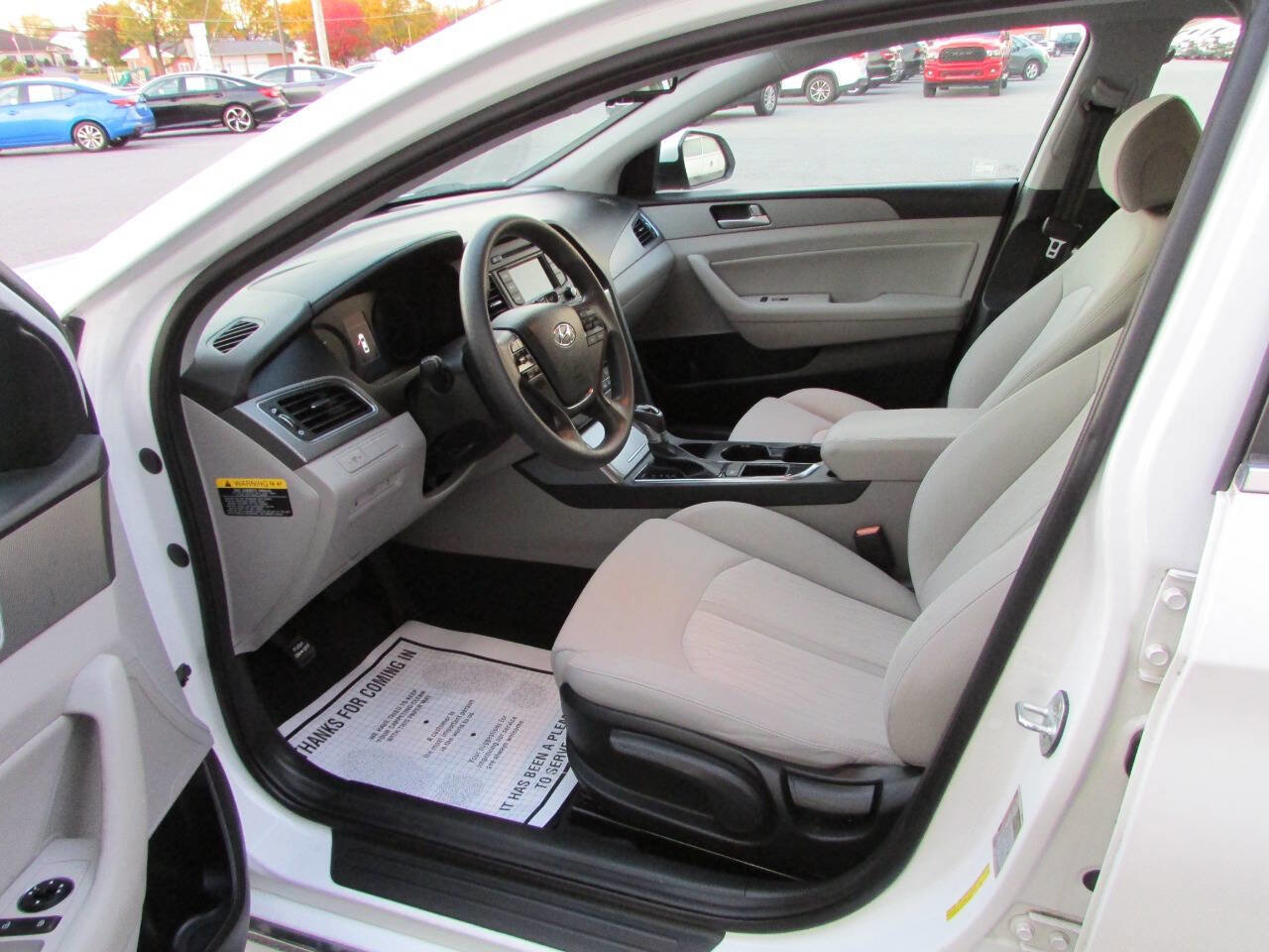 Used 2016 Hyundai Sonata SE image 5