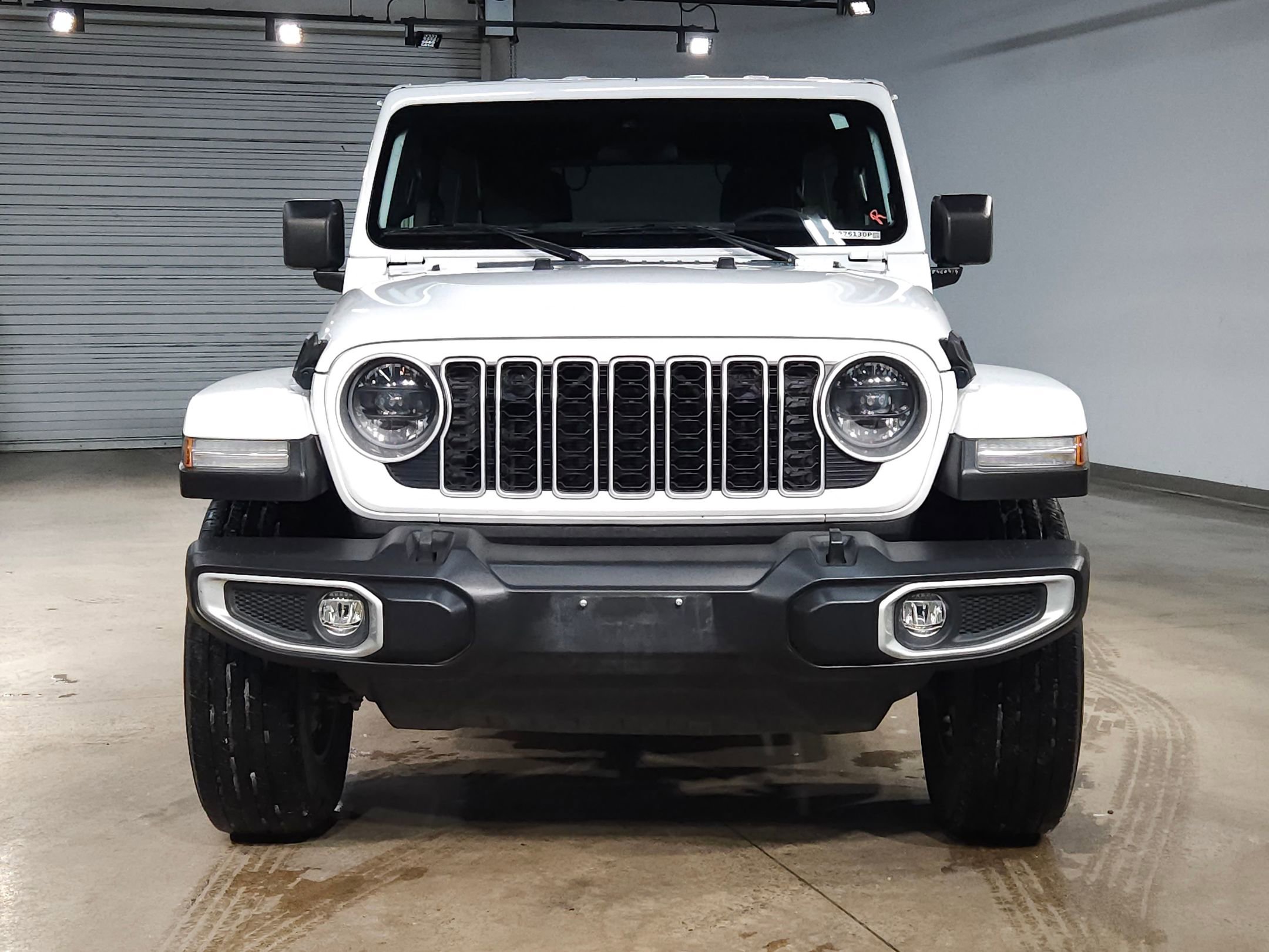 Used 2024 Jeep Wrangler Sahara image 2