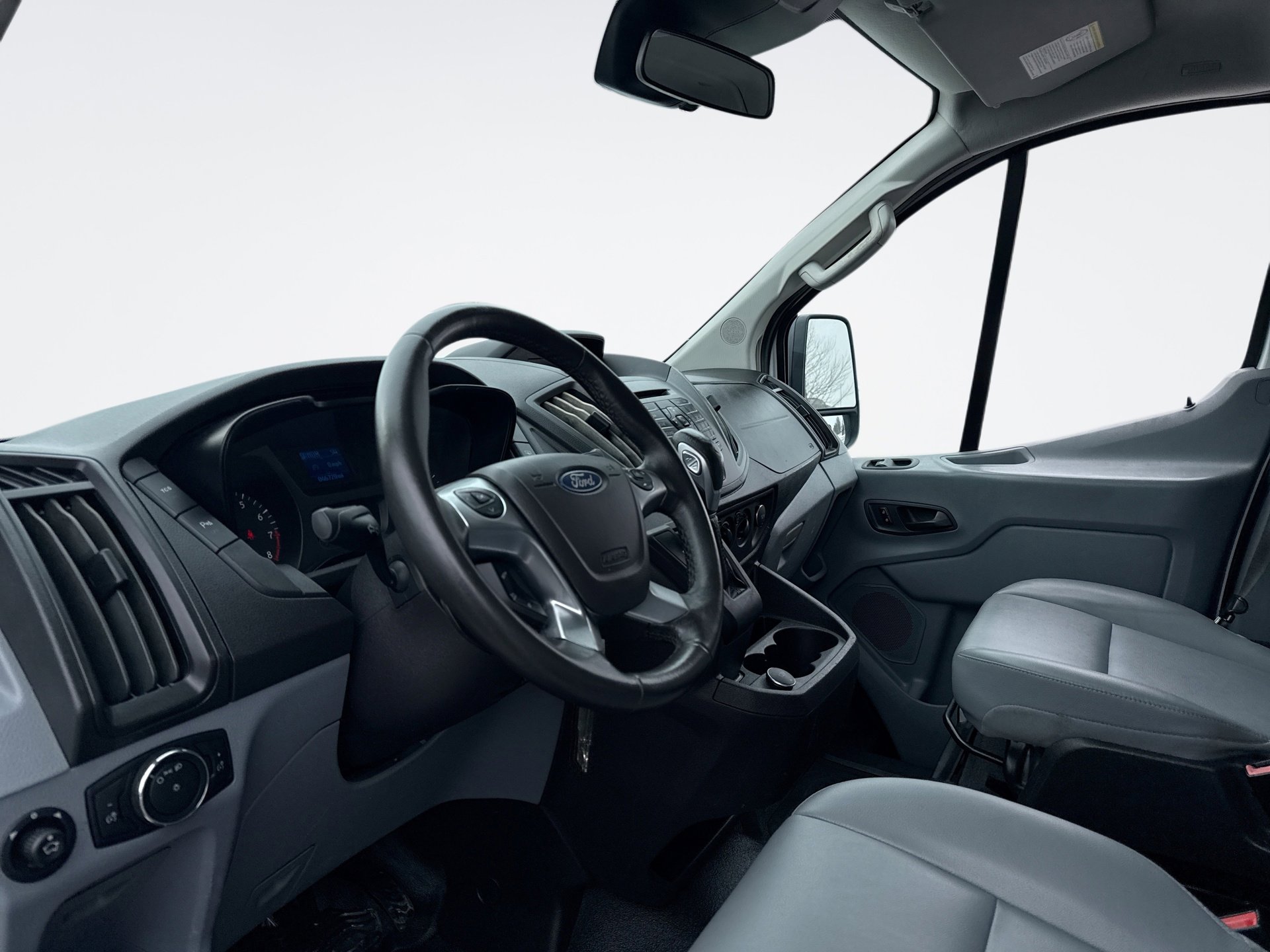 Used 2017 Ford Transit 150 XL image 10