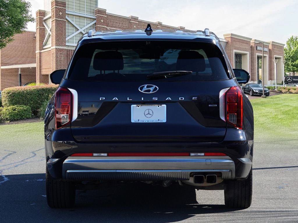Used 2024 Hyundai Palisade Calligraphy image 5