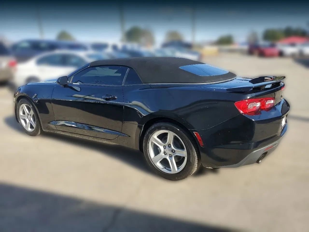 Used 2019 Chevrolet Camaro LT RWD image 5