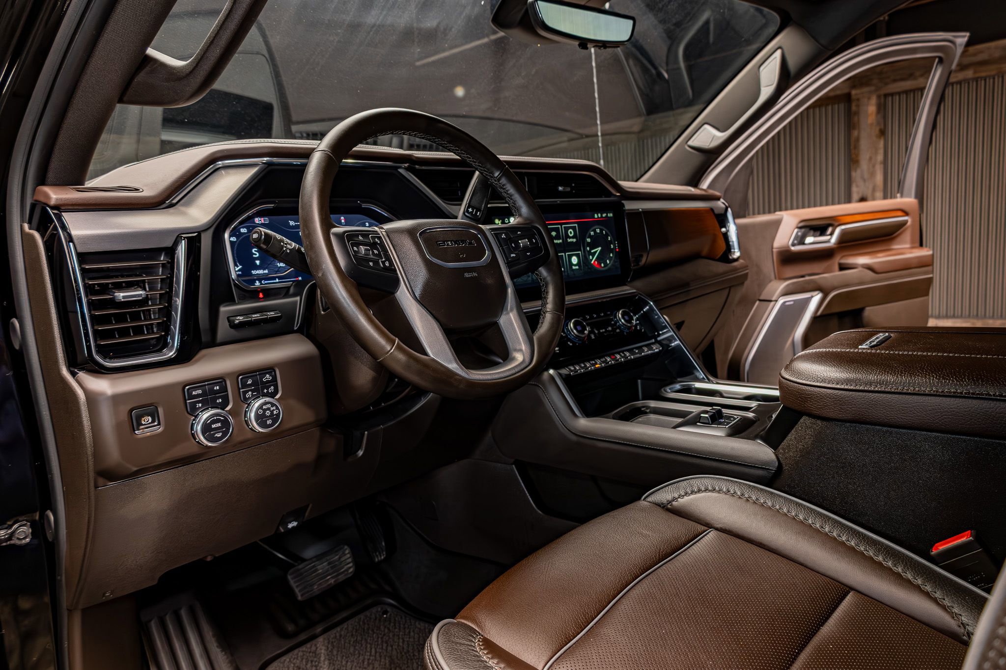 Used 2025 GMC Sierra 2500 Denali w/ Denali Reserve Package image 17