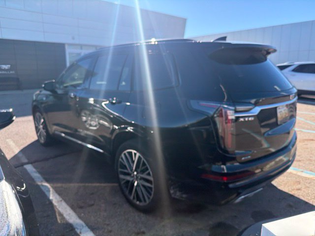 Used 2025 Cadillac XT6 Sport w/ Technology Package AWD/4WD image 3