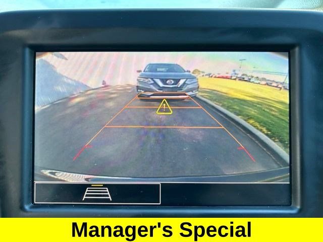 Used 2022 Chevrolet Equinox LT w/ Driver Convenience Package FWD image 24
