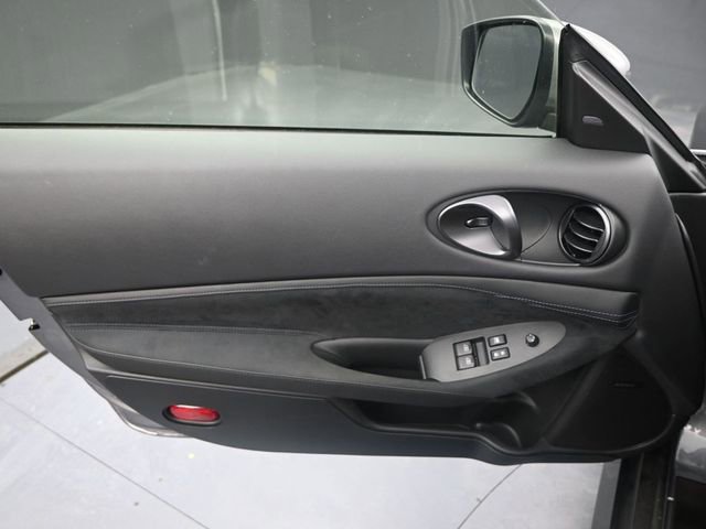 Used 2024 Nissan Z Performance w/ Floor Mat Package image 19