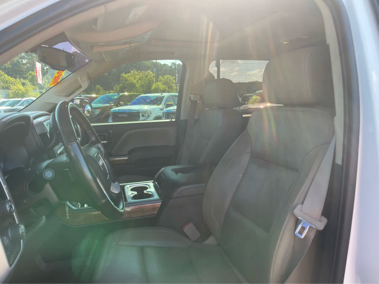 Used 2023 GMC Sierra 1500 AT4 w/ AT4 Premium Package AWD/4WD image 12
