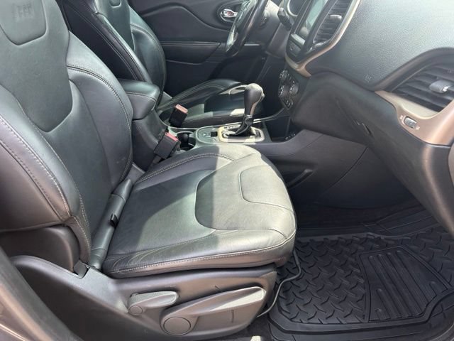 Used 2016 Jeep Cherokee Limited FWD image 18