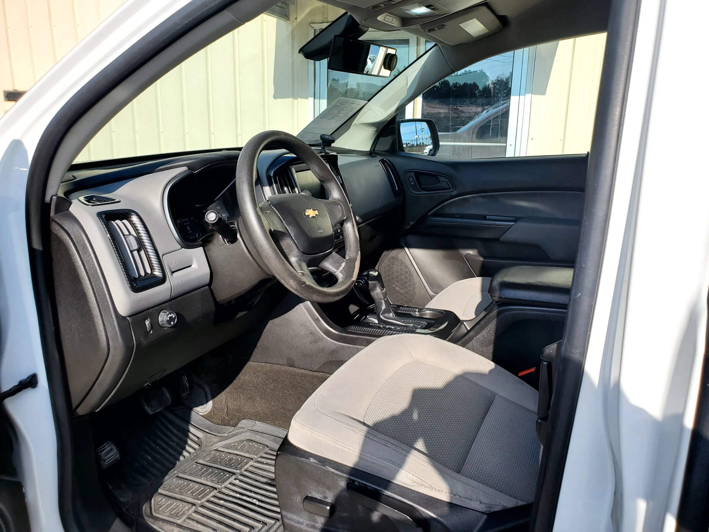 Used 2018 Chevrolet Colorado W/T RWD image 24