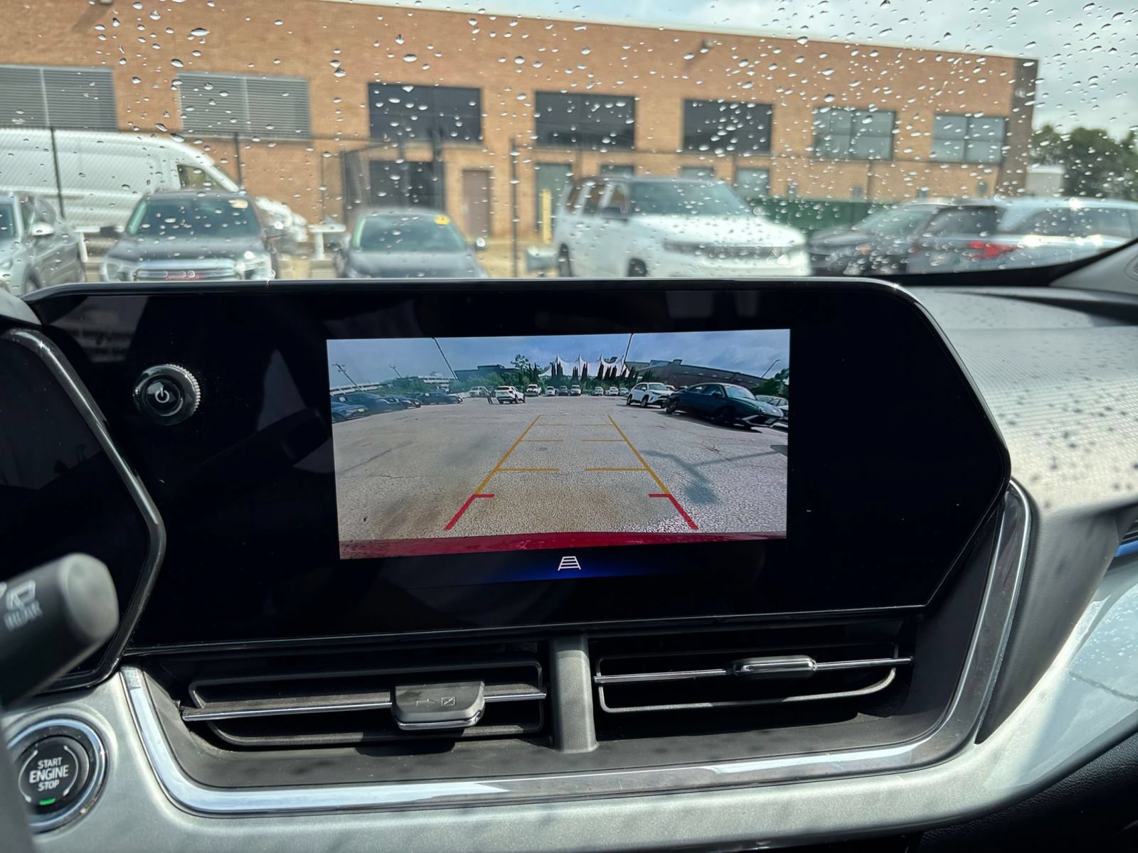 Used 2025 Chevrolet Trax LT FWD image 22