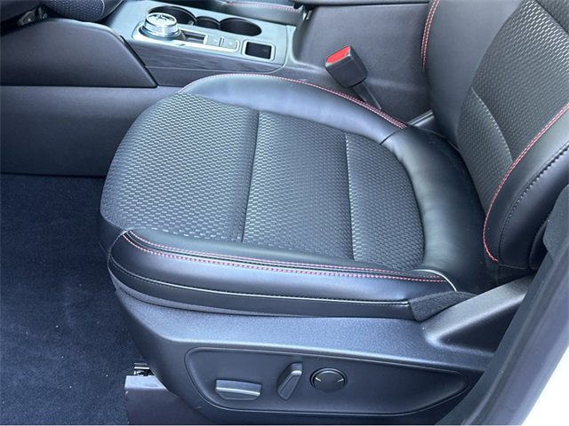 Used 2024 Ford Escape ST-Line Select w/ Tech Pack #2 image 36