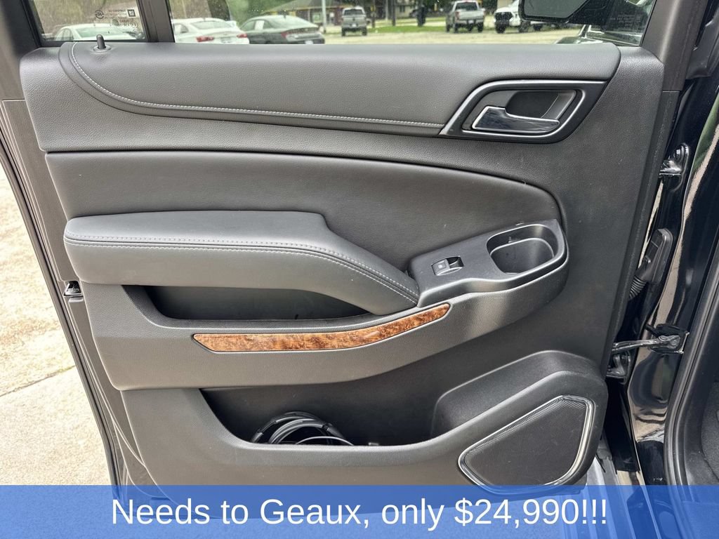 Used 2019 Chevrolet Suburban Premier RWD image 33