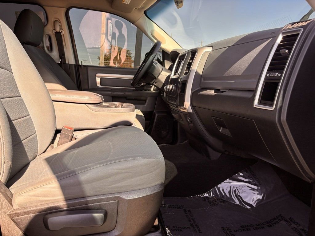 Used 2016 RAM 1500 Classic SLT image 17