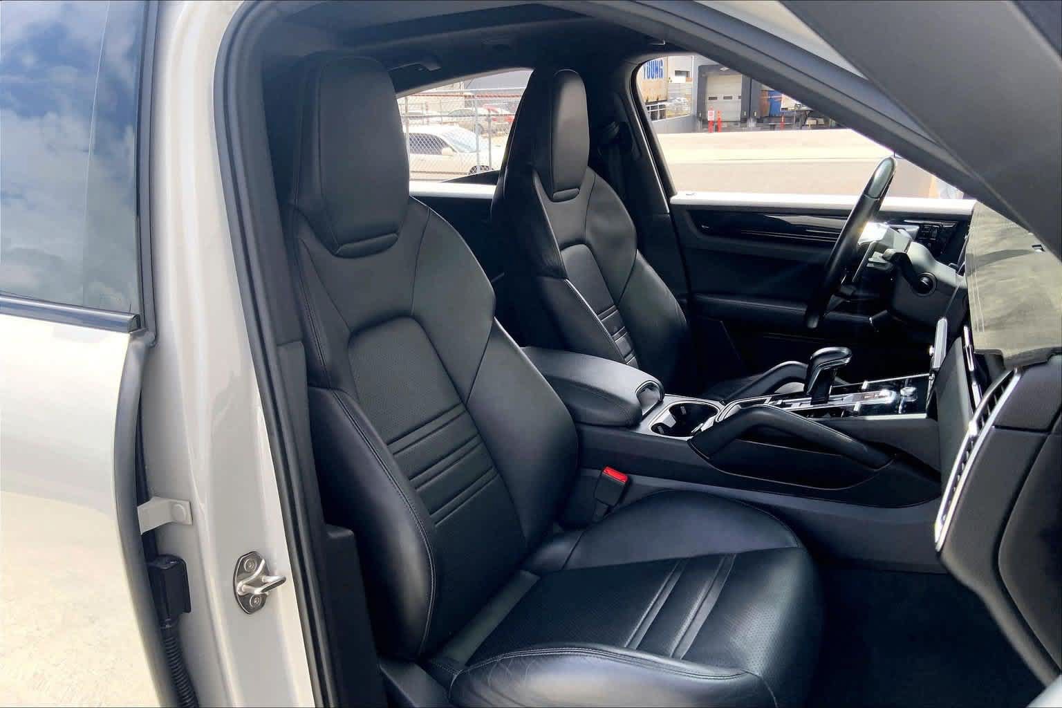 Used 2021 Porsche Cayenne S AWD/4WD image 13