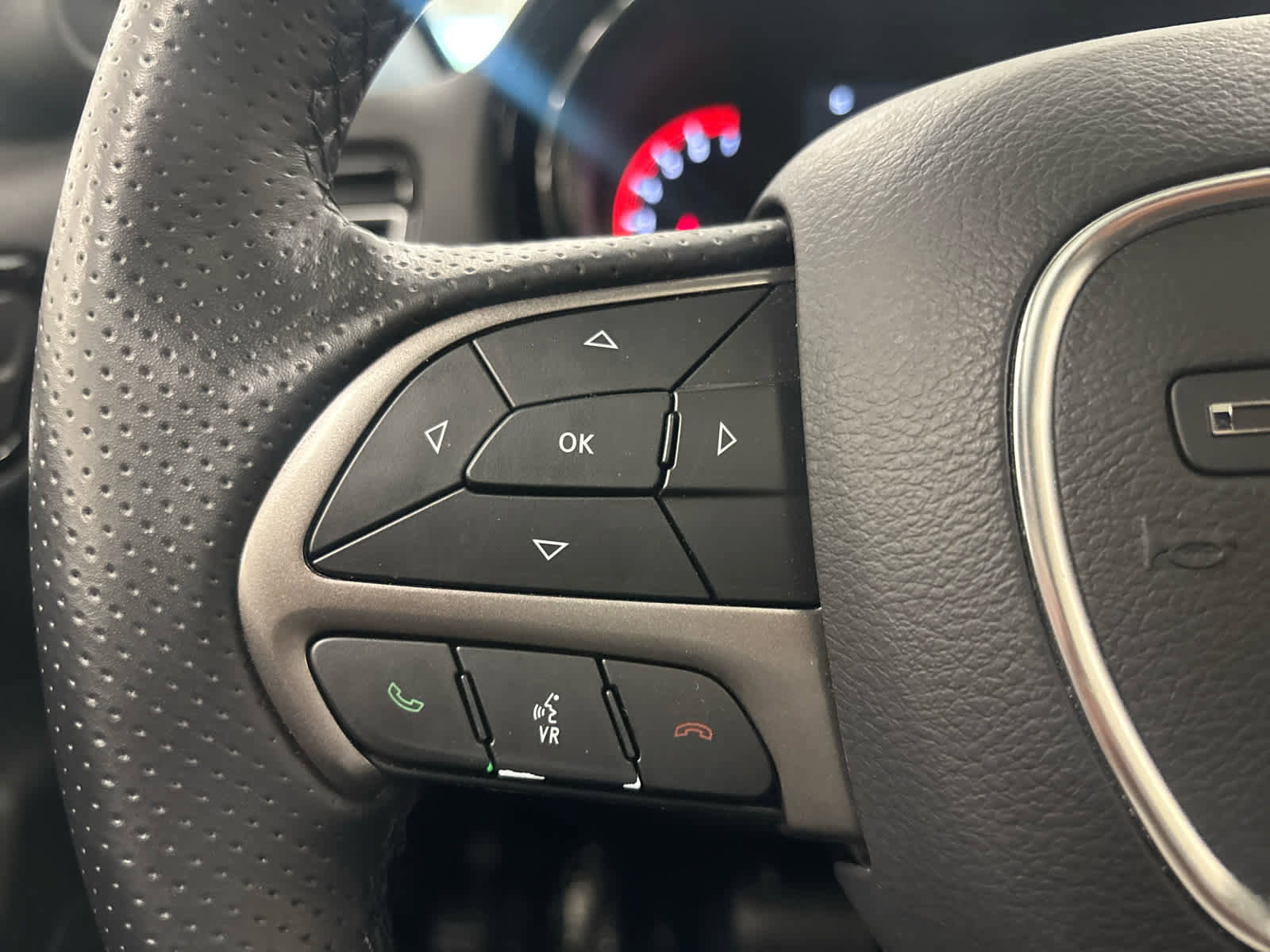 Used 2024 Dodge Durango SXT w/ SXT Blacktop Group AWD/4WD image 30