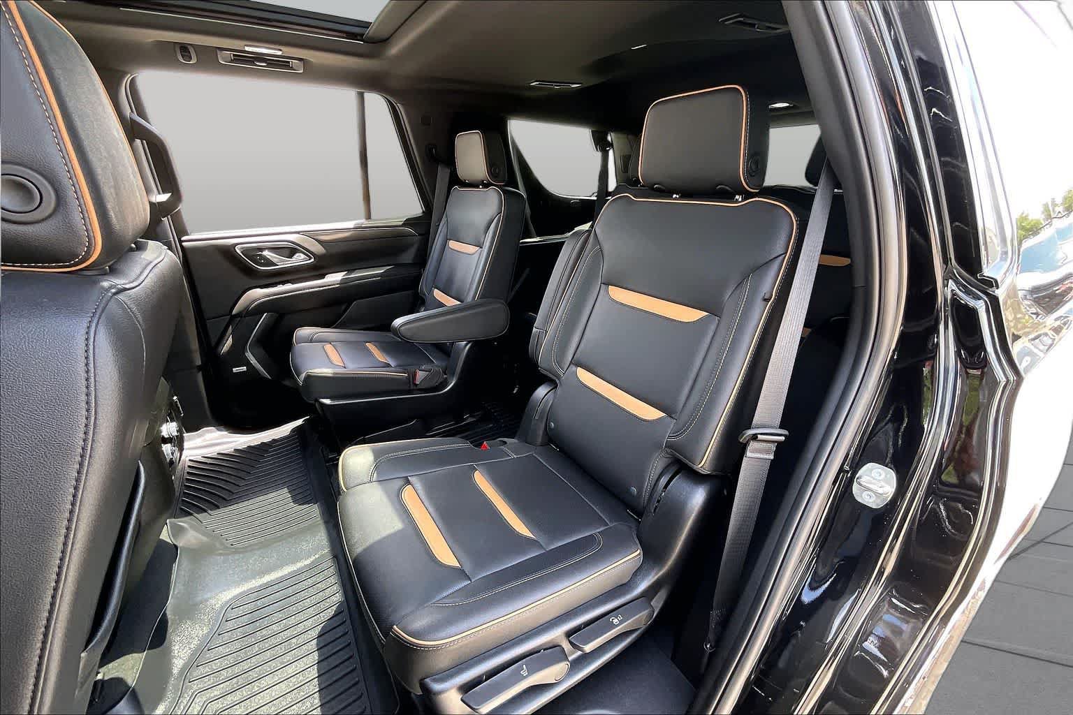 Certified 2024 GMC Yukon AT4 w/ AT4 Premium Package AWD/4WD image 18