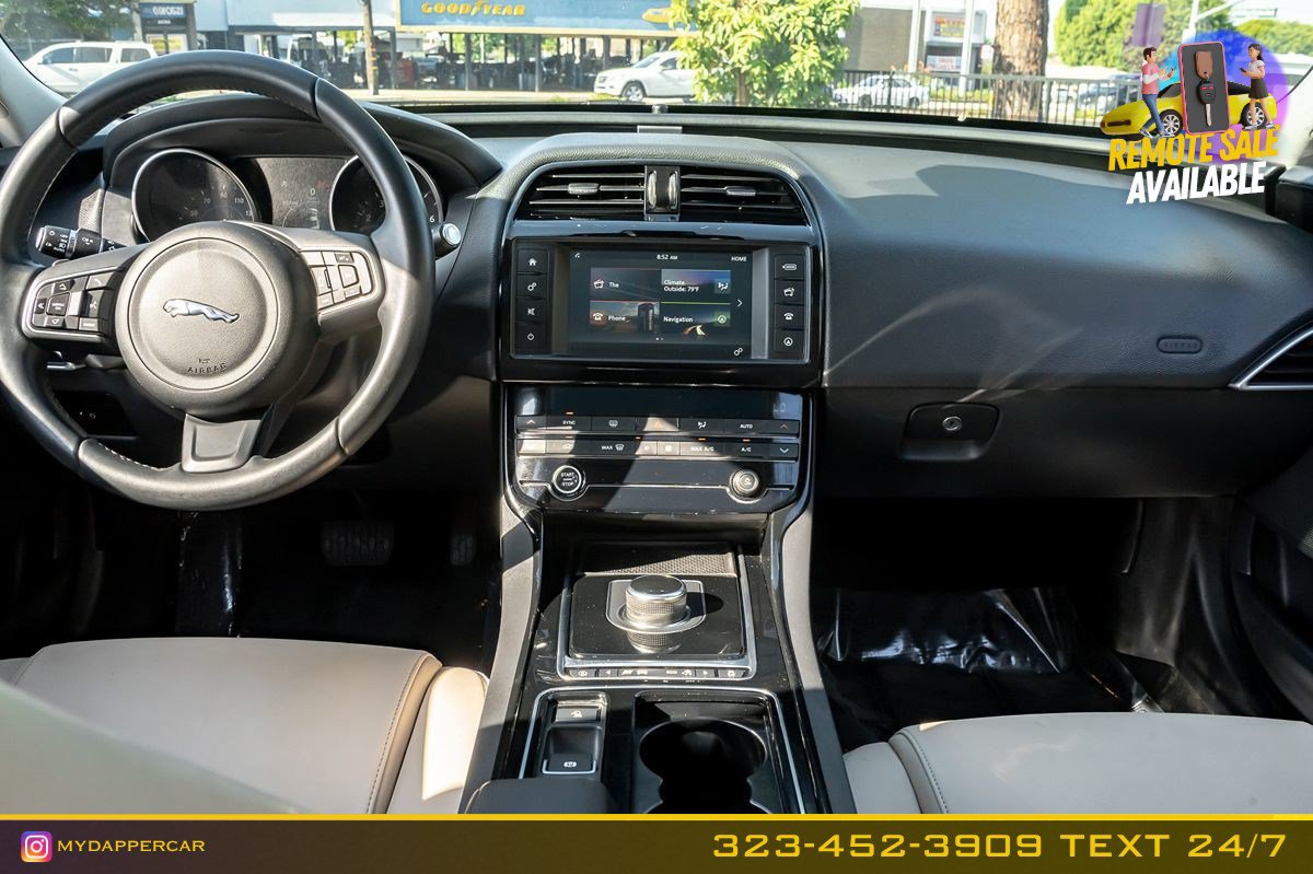 Used 2018 Jaguar XE RWD image 20