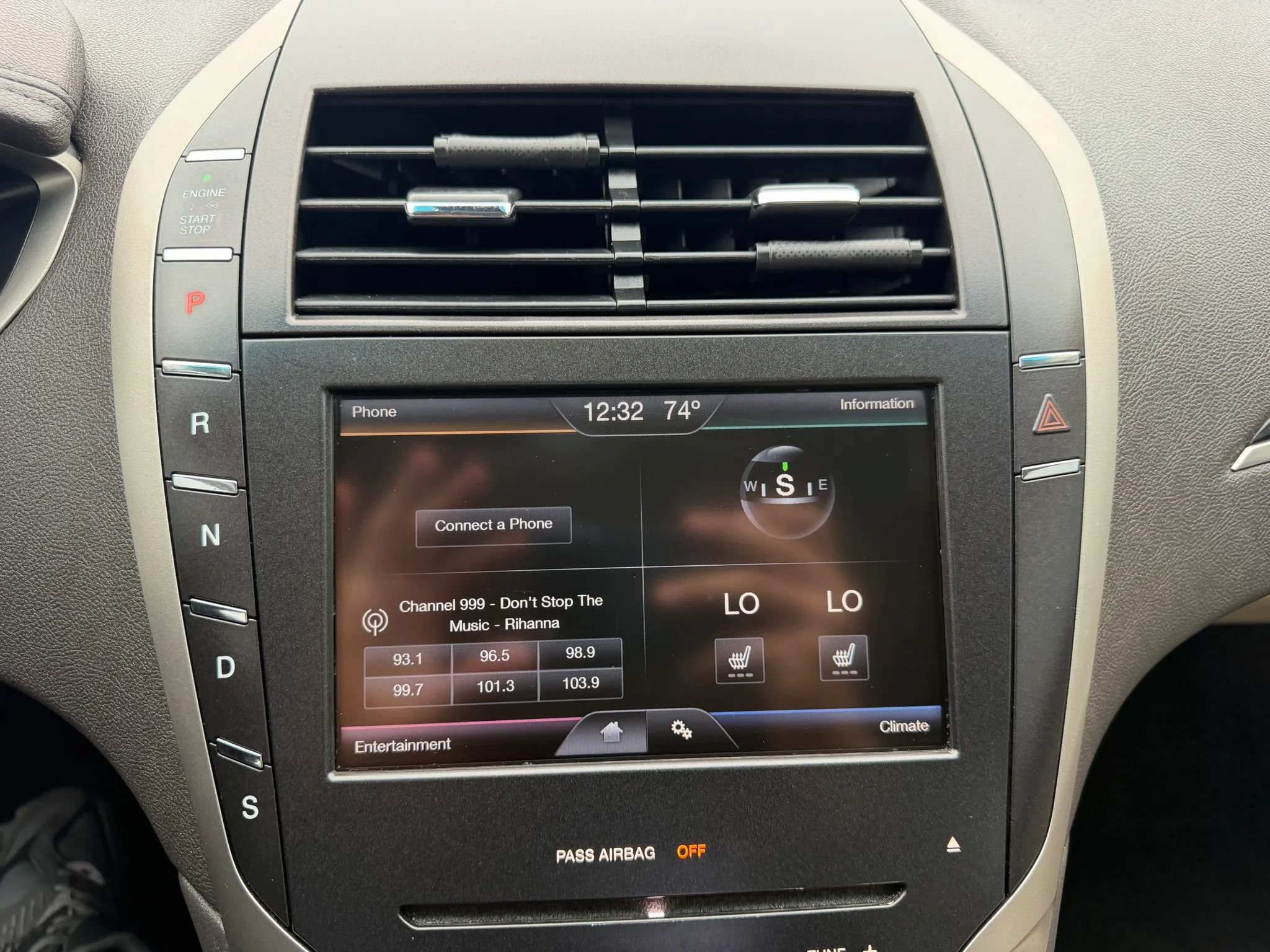 Used 2016 Lincoln MKZ w/ Equipment Group 200A Select FWD image 16