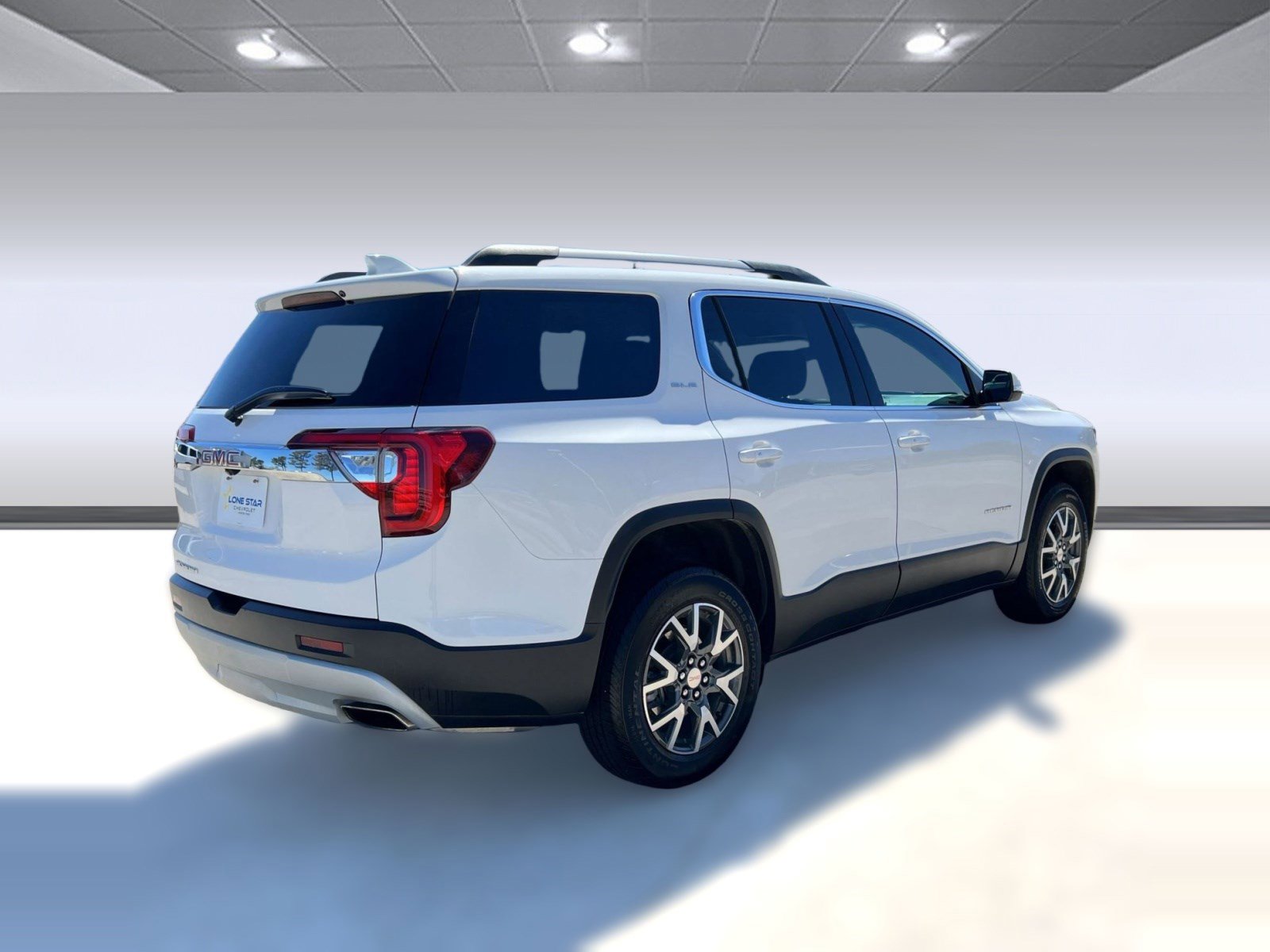 Certified 2023 GMC Acadia SLE w/ Driver Convenience Package image 9