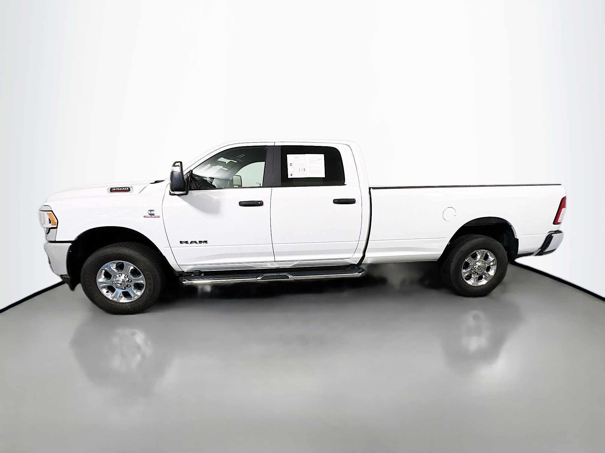 Used 2024 RAM 3500 Big Horn AWD/4WD image 8